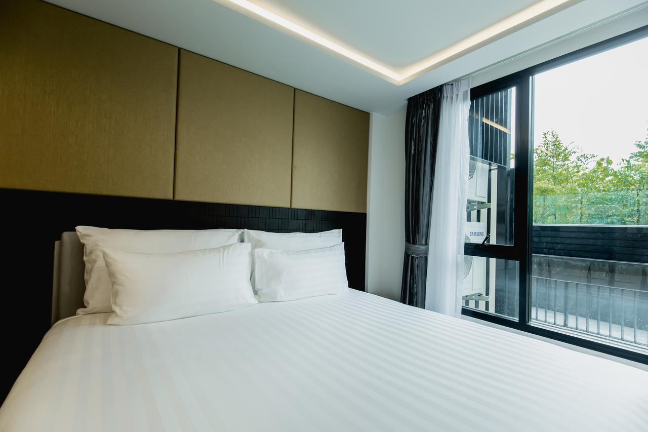 The Aristo By Holy Cow, 4-Br Loft, 150 M2, Pool View Aparthotel Pantai Surin Luaran gambar