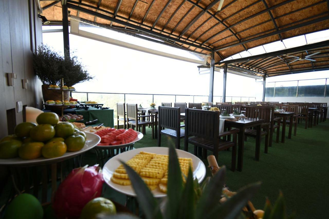 The Aristo By Holy Cow, 4-Br Loft, 150 M2, Pool View Aparthotel Pantai Surin Luaran gambar
